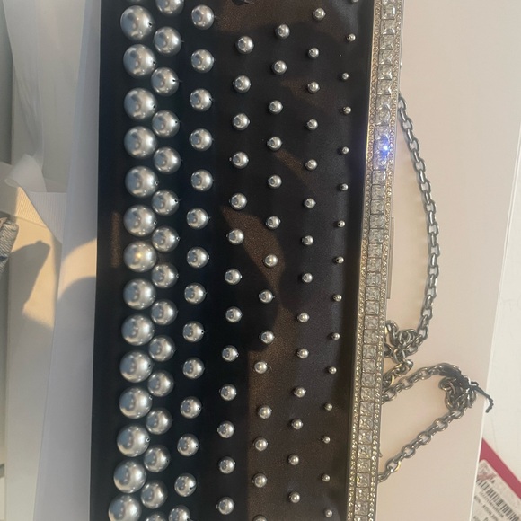 Black valentino night clutch with pearls - Picture 4 of 6